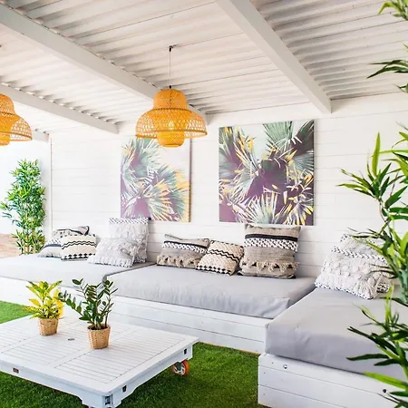 Luxury 'la Bonita' With Private Heated Pool, Bbq & Free Wifi- Suiteable For Familiesfriends *
