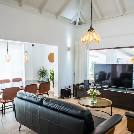 Luxury 'la Bonita' With Private Heated Pool, Bbq & Free Wifi- Suiteable For Familiesfriends Corralejo